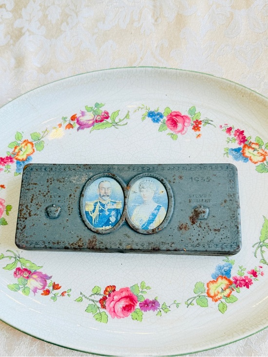 Antique Other - 1935 The King & Queen Silver Jubilee Rowntree & Co LTD Tin
